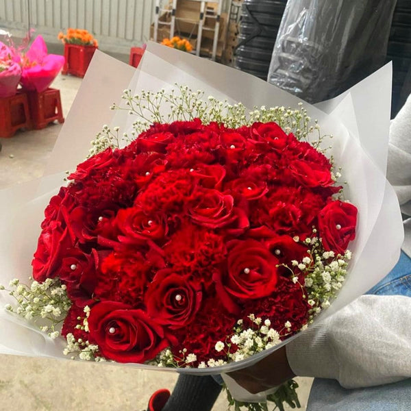 Why Are Fresh Flowers More Expensive Than You Think?